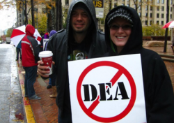 Protesters gather outside the Federal Building in Seattle to voice their opposition to widespread DEA raids in Washington State. (Photos by Stephanie Bishop)